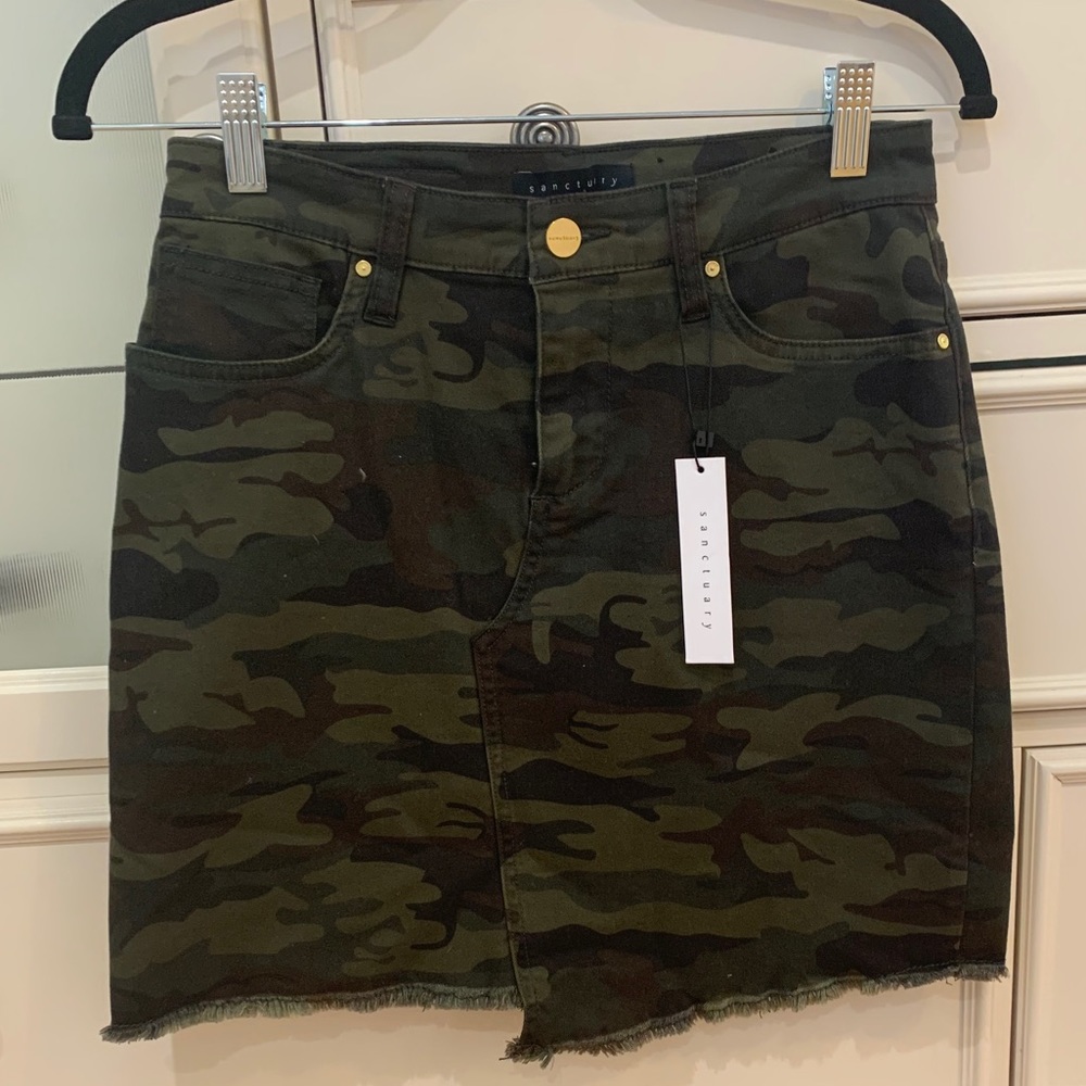 Sanctuary camo skirt